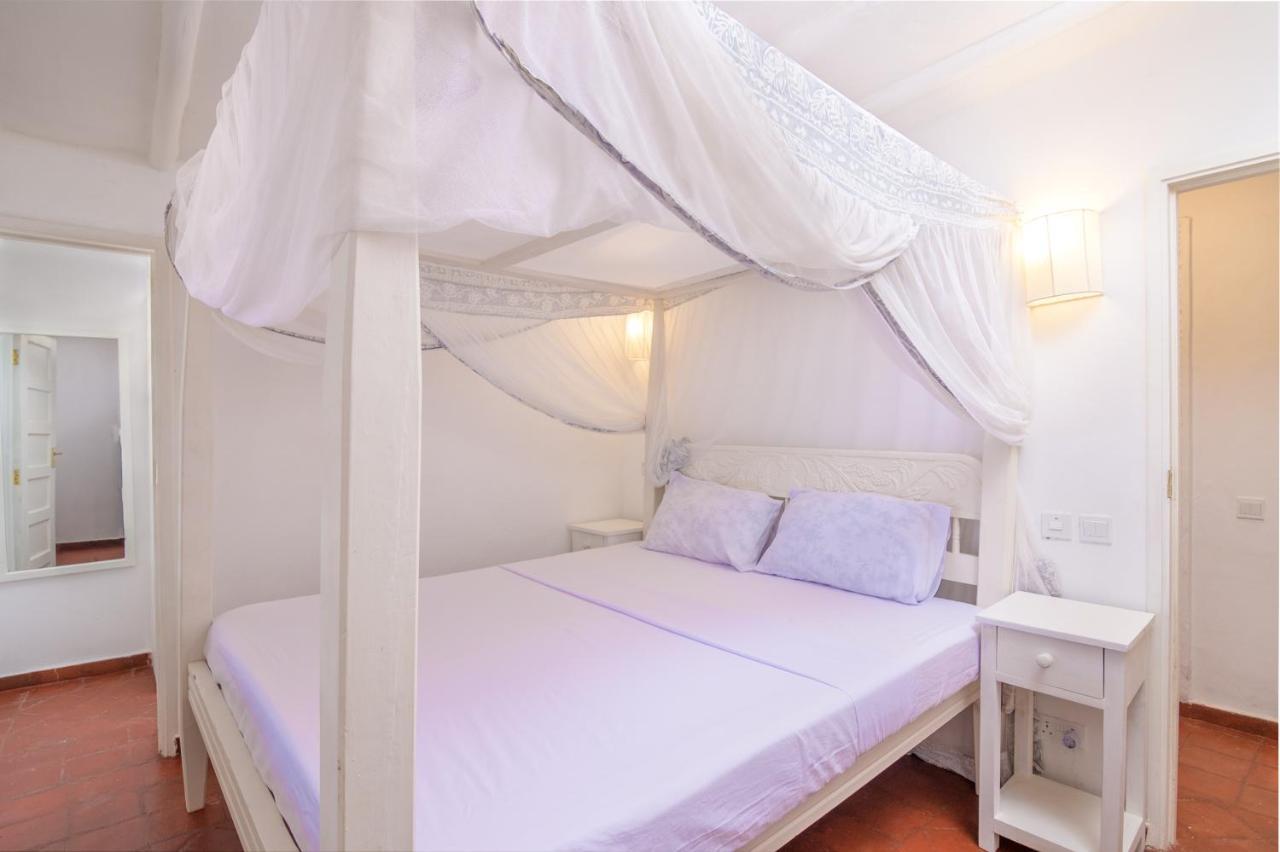 Coral Key Villa Malindi Exteriör bild